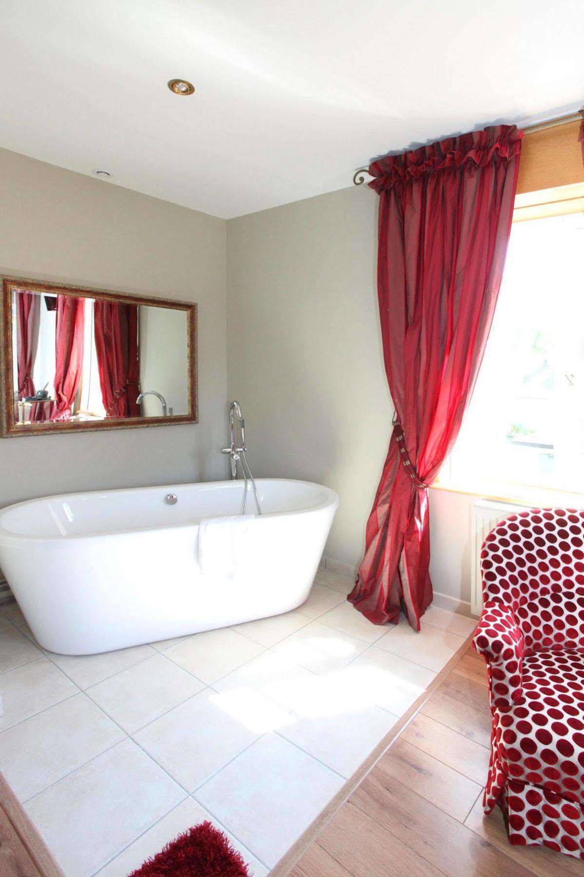 Bed and Breakfast Saint Graal Chamant Exterior foto
