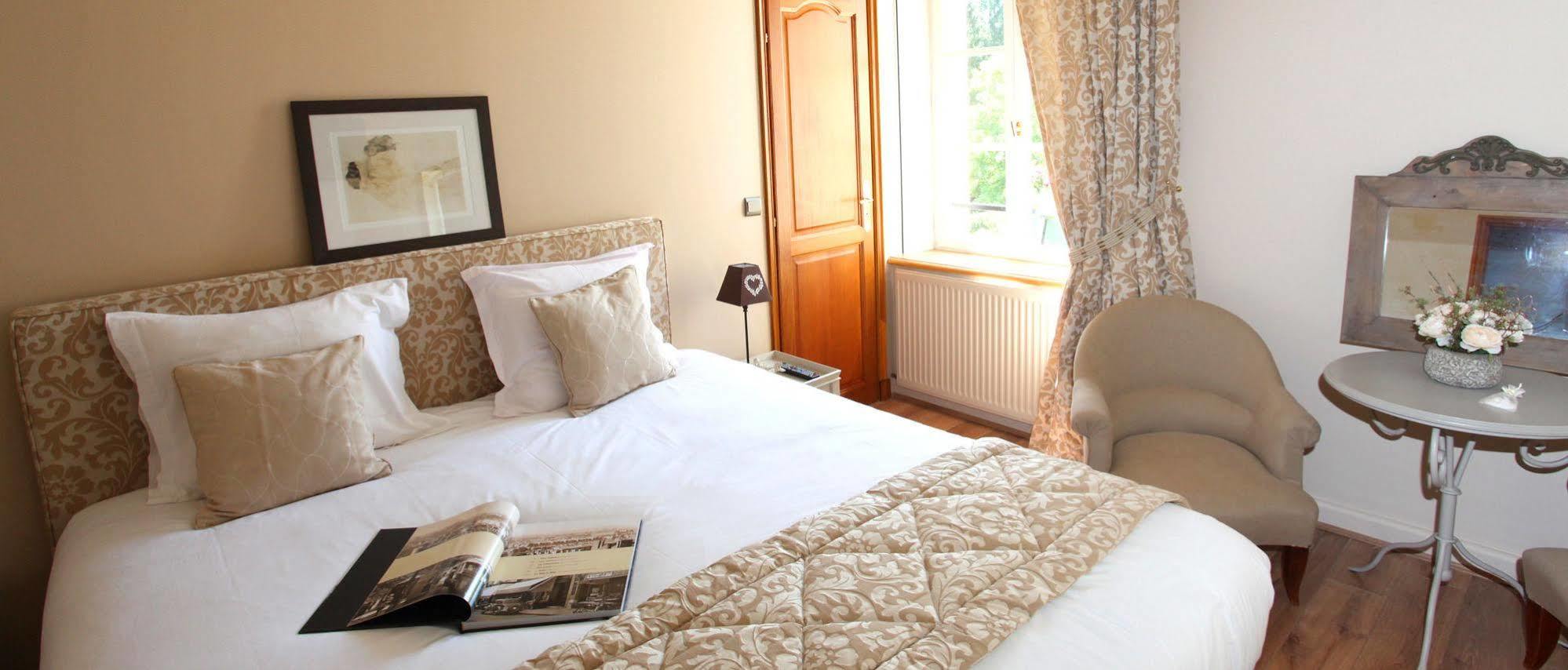 Bed and Breakfast Saint Graal Chamant Exterior foto